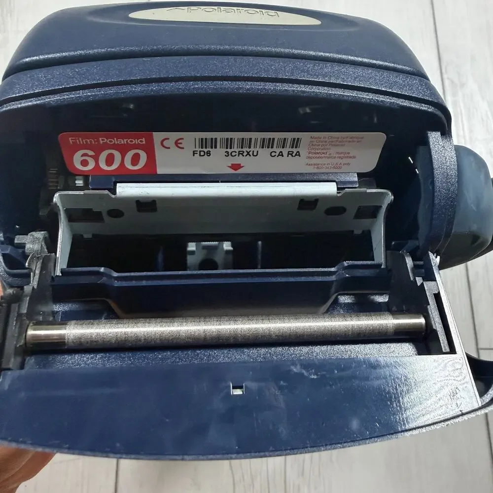 Polaroid 600 Instant Camera Dark Blue Vtg Tested
